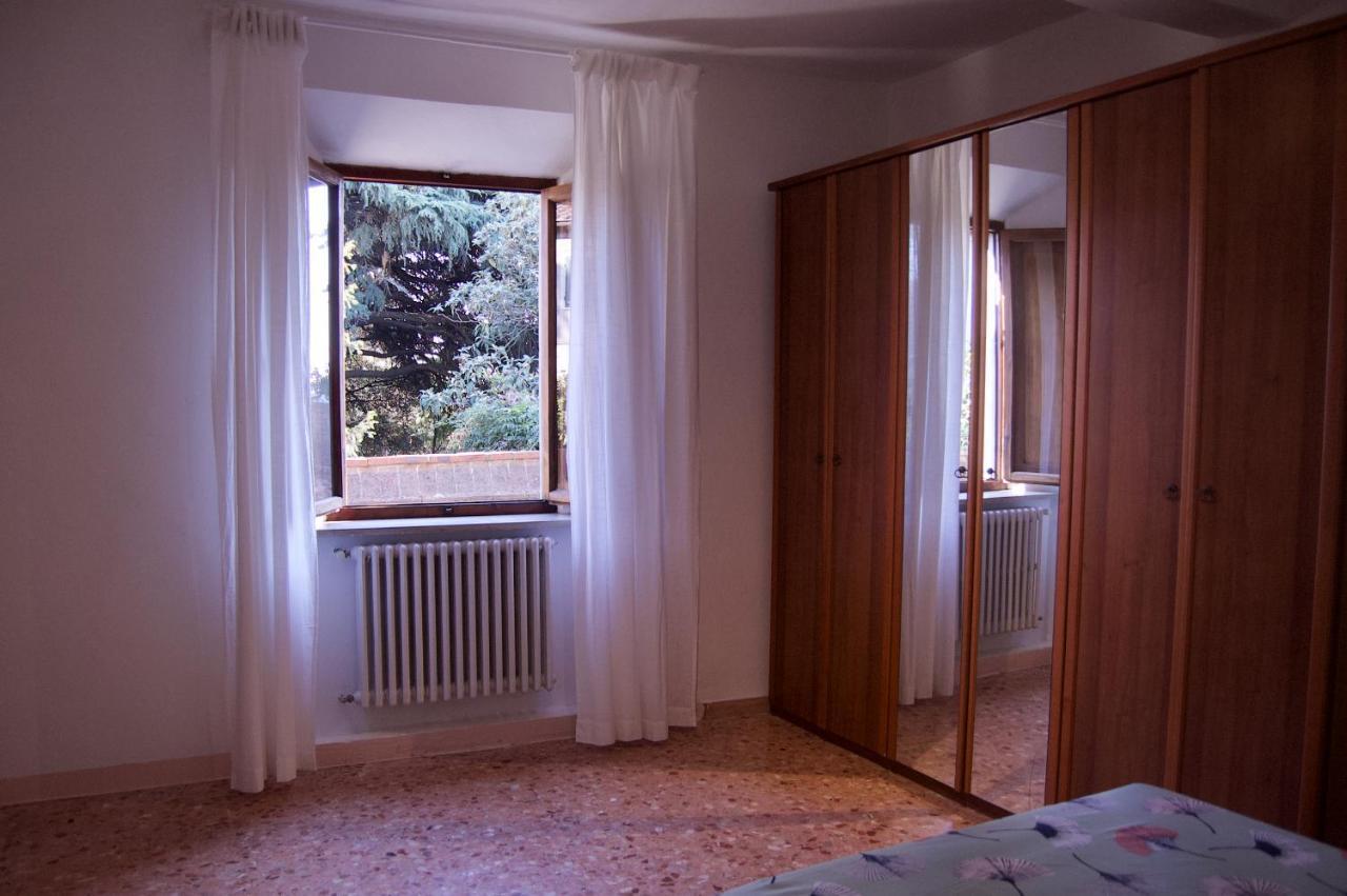 Casa Di Canfreo Lari Eksteriør billede