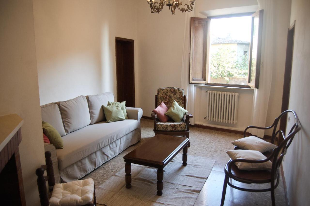 Casa Di Canfreo Lari Eksteriør billede